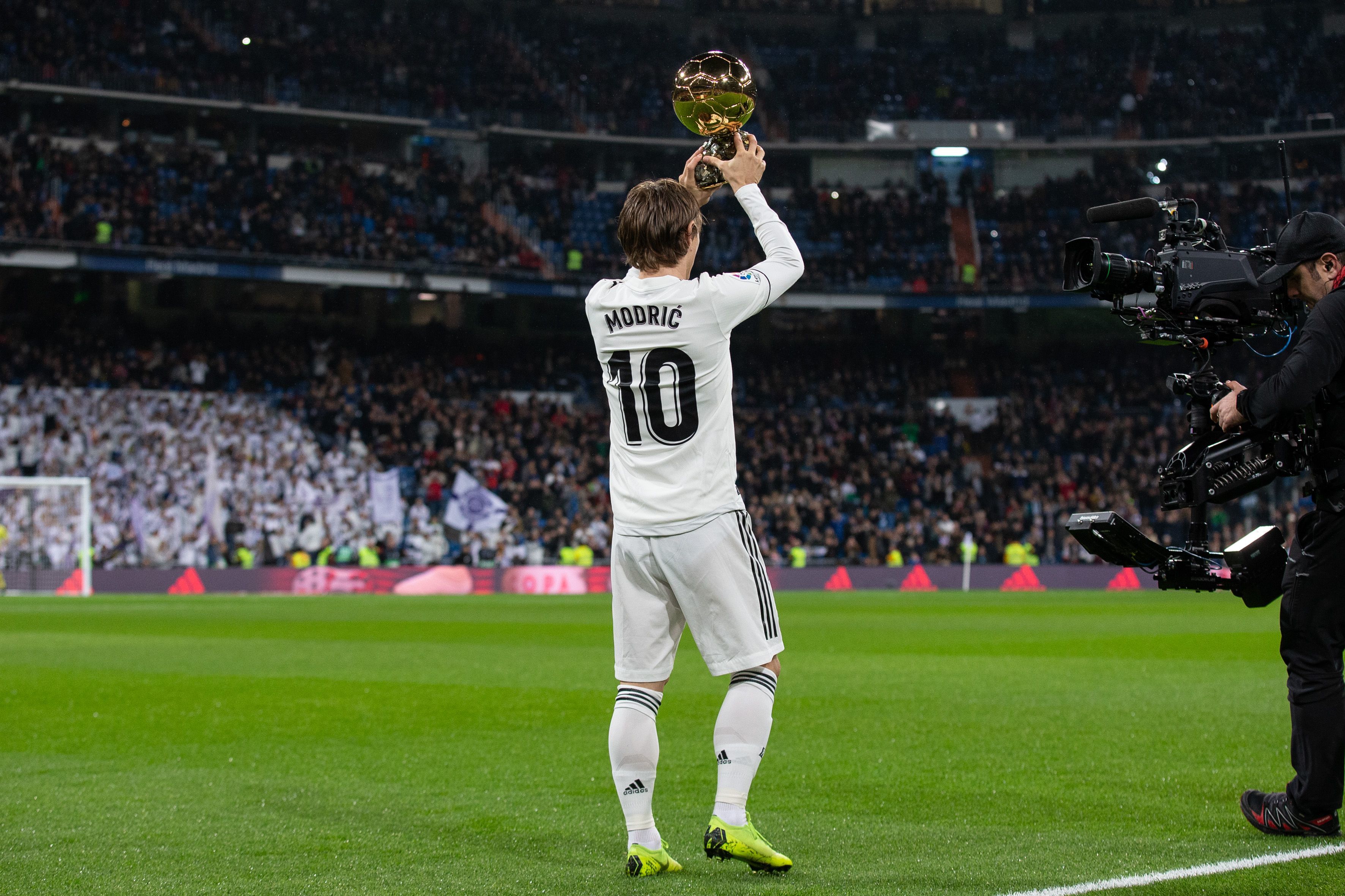 FIFA电竞战术体系深度拆解