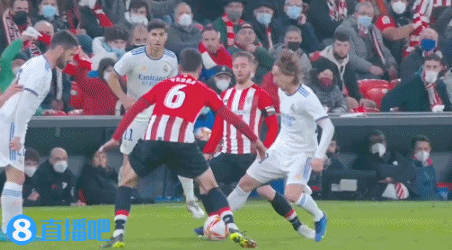 威少22+5+7大战东契奇42分，德罗赞32分力压詹皇，湖人不敌国王